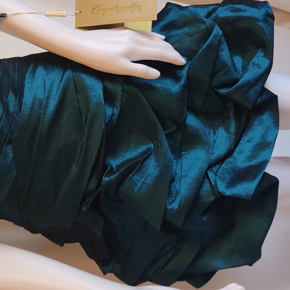 CINDERELLA DIVINE PROM DRESS